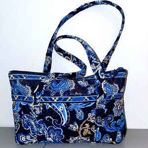2006 Windsor Navy Vera Bradley